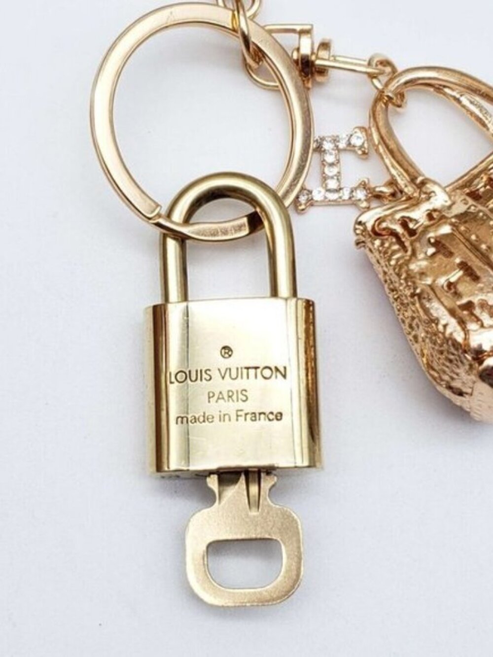Authentic Louis Vuitton Gold Padlocak 🔒 Key Set w/ Unbranded Bag Charm - Picture 5 of 8